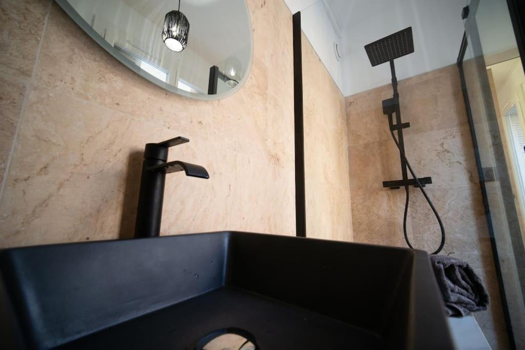 Appartement Tout Equipe 4 Couchages- Vieux Port & Panier Marseilles Exterior foto